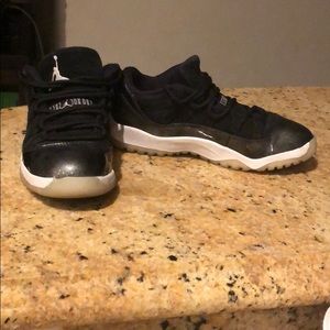Gently Used Nike Jordan’s Youth 2